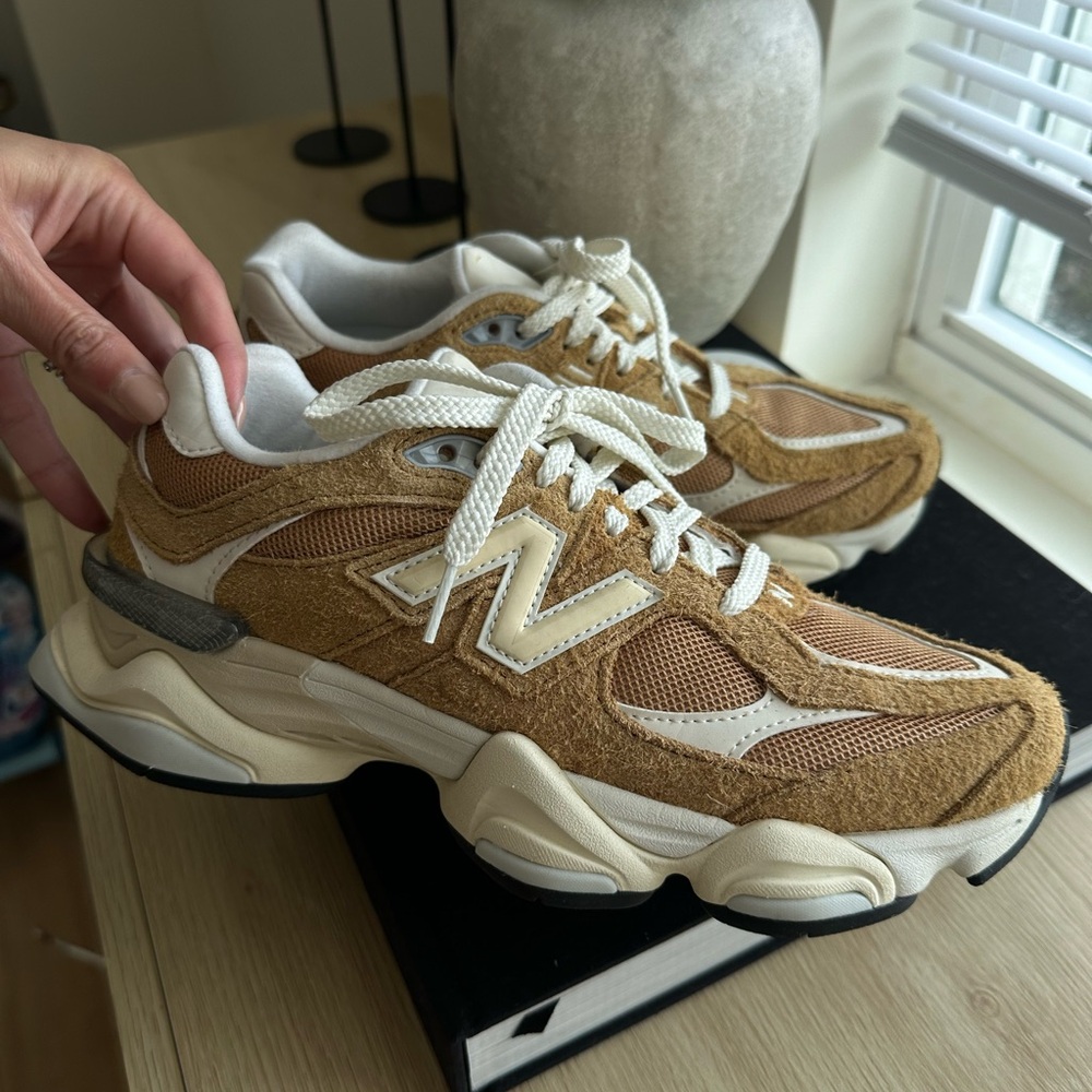 New Balance 9060 sneakers